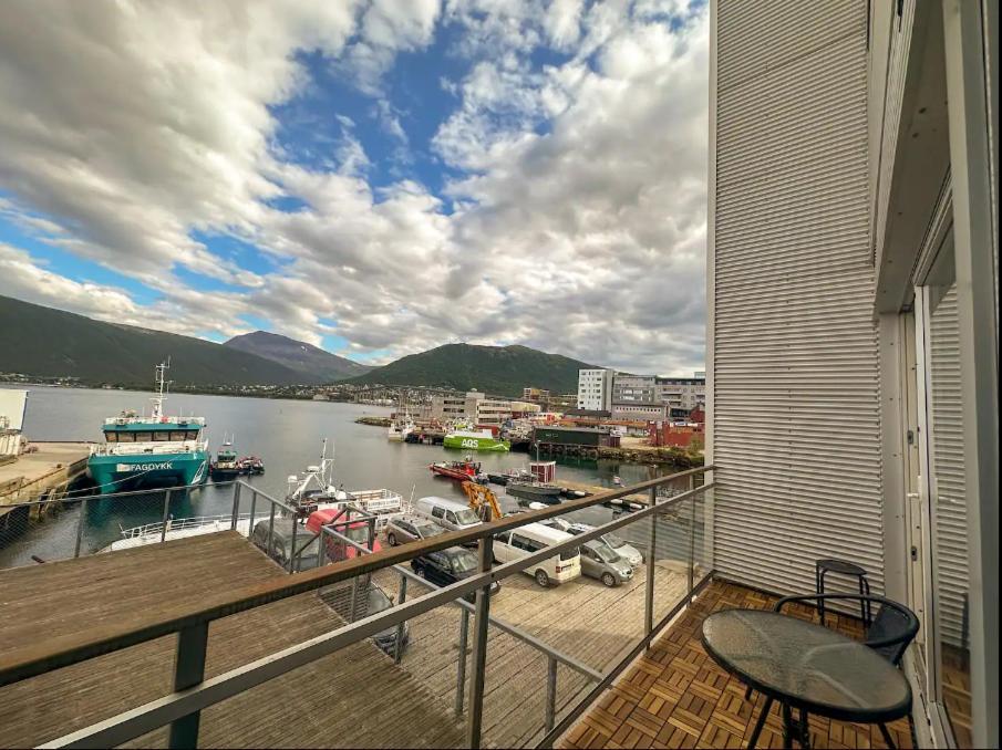 Apartment Aurora Lights View